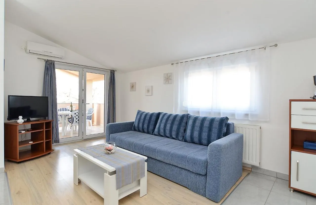 Apartments Jere 719 Pula 0*,